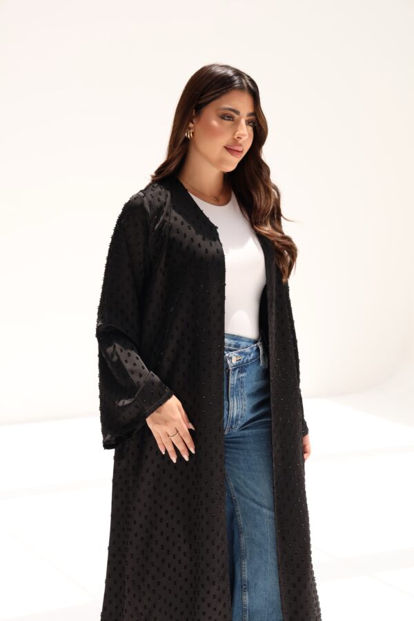 عباية منقطة بلمعة